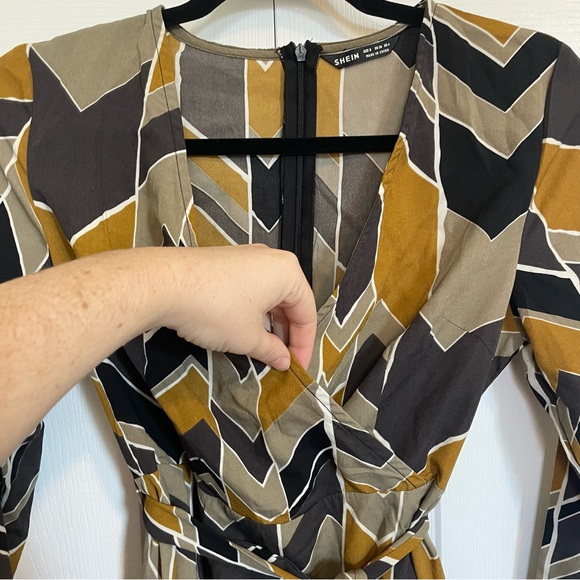 SHEIN Geometric Wrap Tip Front Long Sleeve Mini Dress - Picture 2 of 5